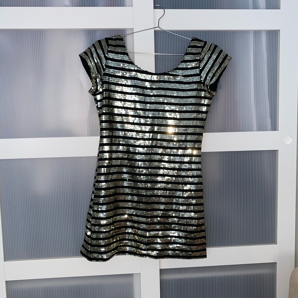 Black & Gold Sequin Night Out Dress US M